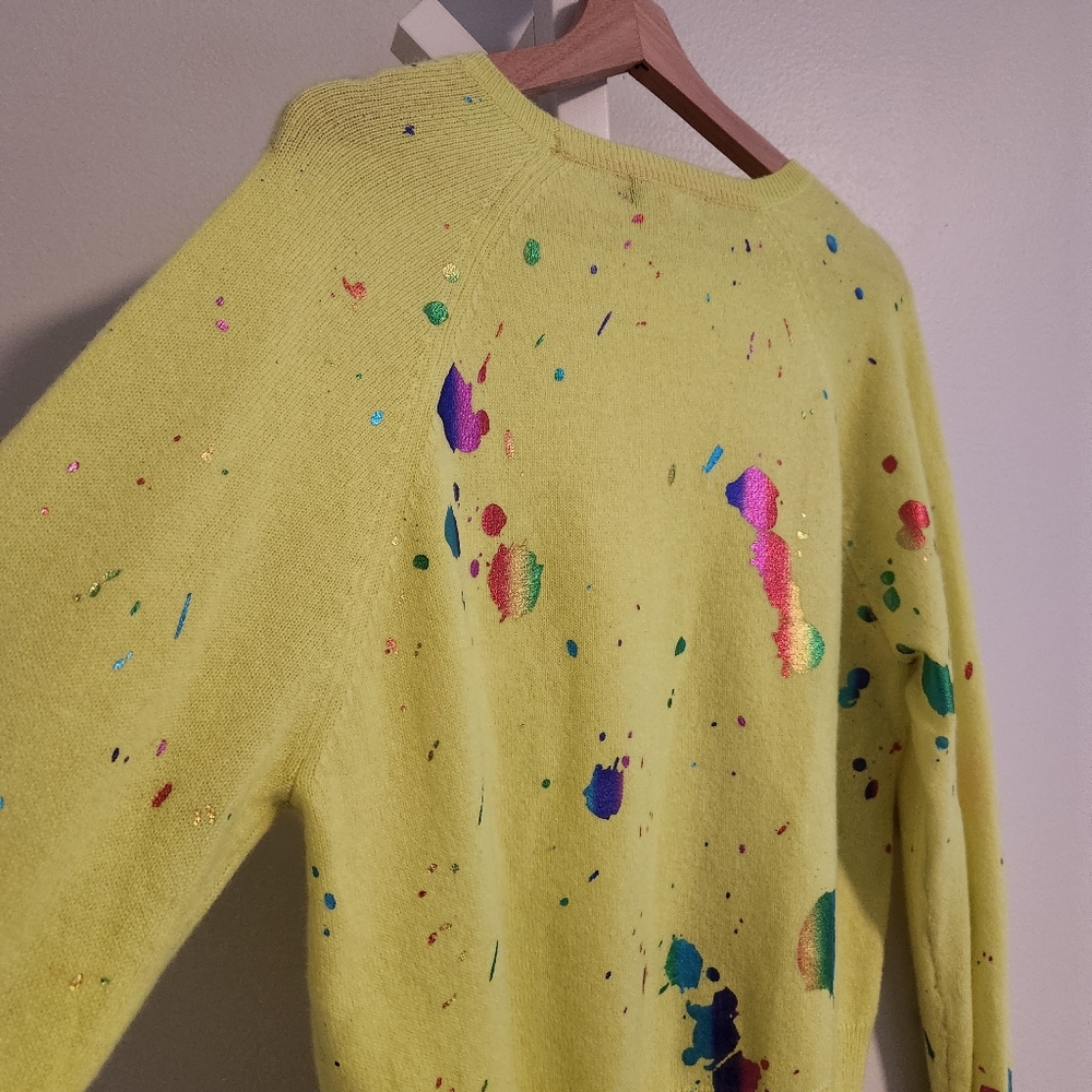 Brodie Fine Cashmere Neon Yellow Rainbow Foil Paint Splatter Sweater Med Luxury - Picture 8 of 11